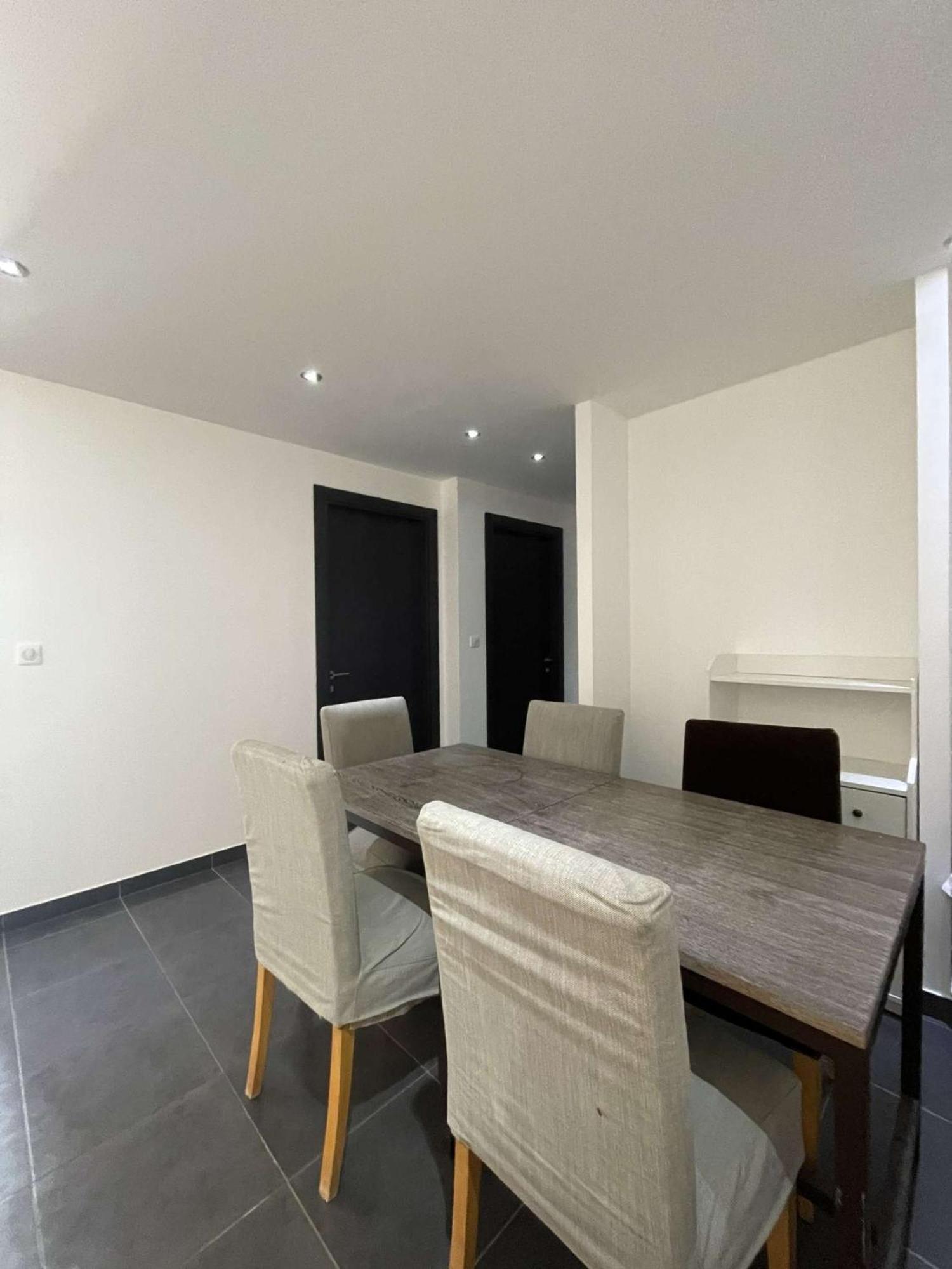 Appartement Neuf, 2 Chambres, Terrasse Plein Sud A 圣马克西姆 外观 照片
